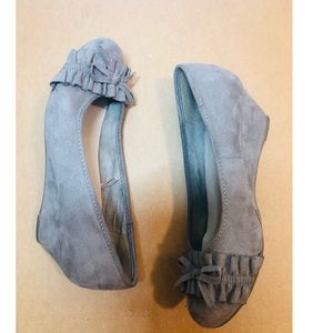 Taupe Wedge with Bow Detail